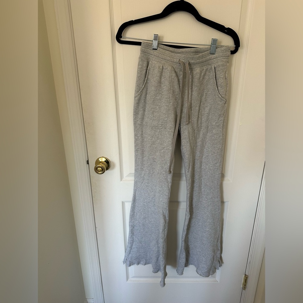 american eagle wide leg pant in light gray, size small